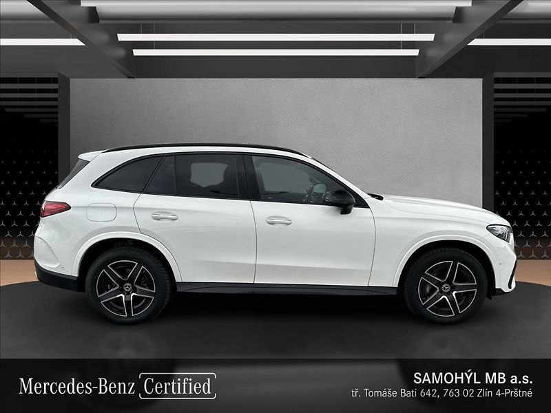 Mercedes-Benz GLC 300 de 4MATIC AMG linie - fotka 6 z 13