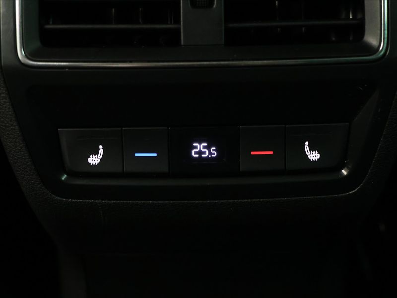 Škoda Kodiaq 2,0 TDI 147kW DSG Style 4x4 DP - fotka 33 z 41