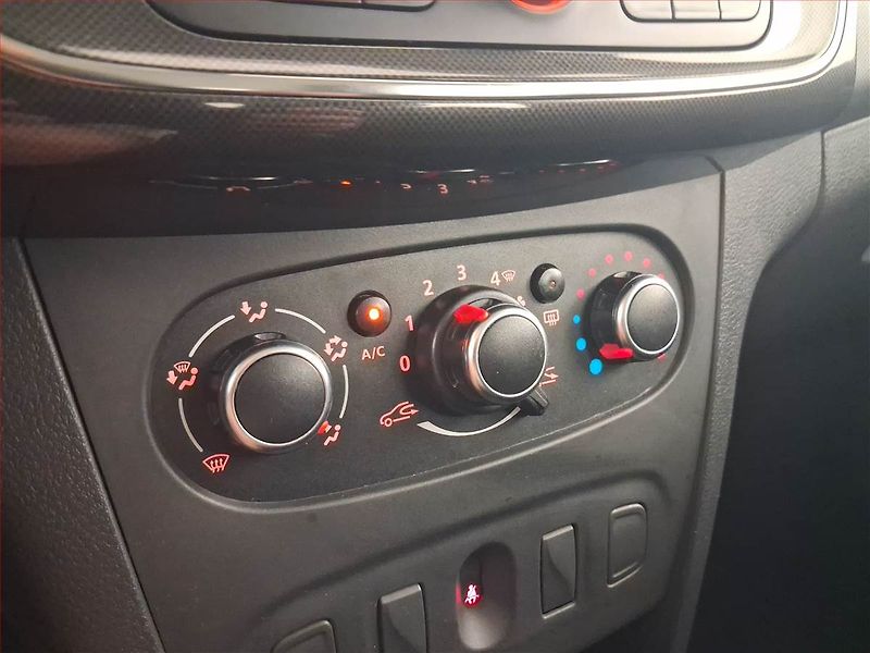 Dacia Logan (2018) 1.0 SCe, ČR,1.maj, Serv.kniha - fotka 18 z 19