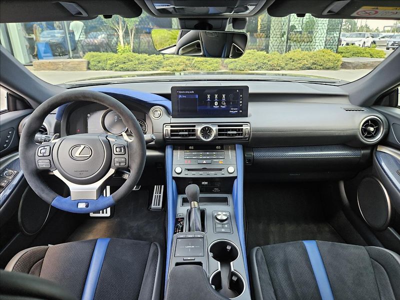 Lexus RC F 5,0 Track Edition - fotka 12 z 17