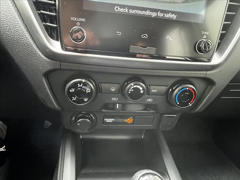 Isuzu D-Max 1,9 Double Cab  6A/T LS MY25 - fotka 20 z 25
