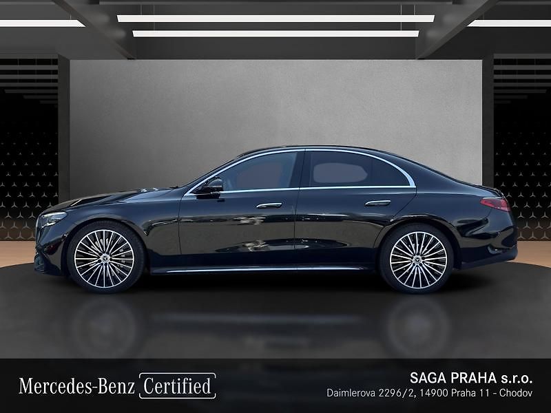 Mercedes-Benz Třídy E 220 d 4MATIC AMG Line Panorama - fotka 6 z 18