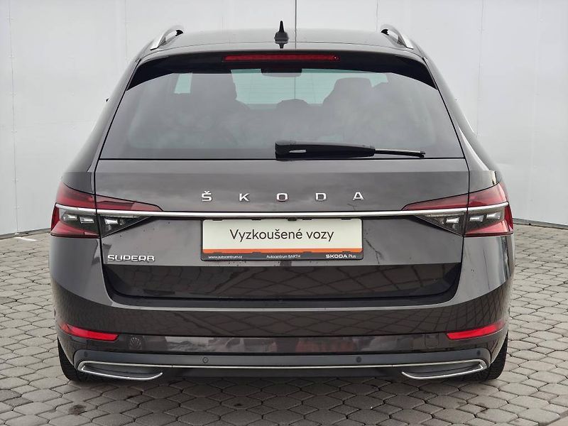 Škoda Superb L&K 7DSG 2,0TSI - fotka 24 z 26