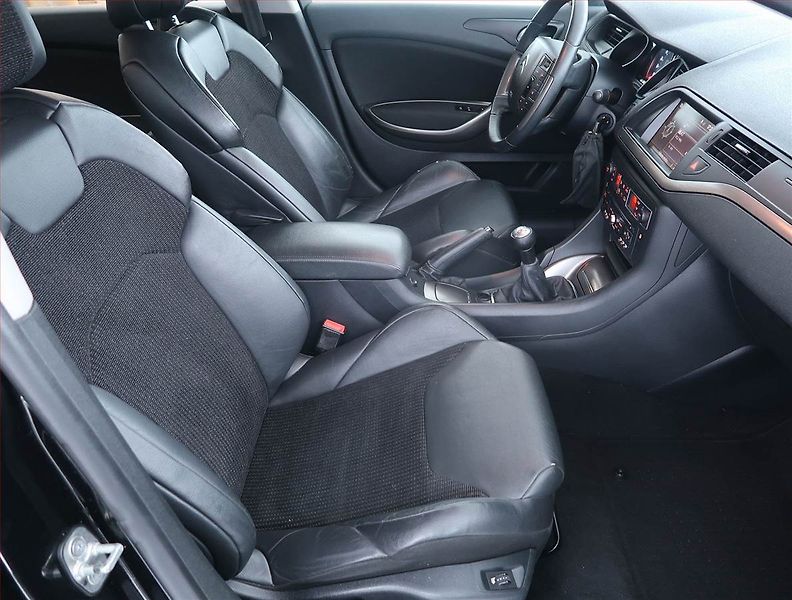 Citroën C5 (2014) 1.6 HDi, nová STK, slušný stav - fotka 9 z 18