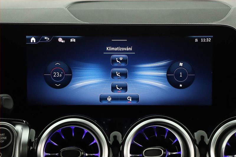 Mercedes-Benz GLB (2026) 200 d, AMG LINE, KAMERA - fotka 20 z 27