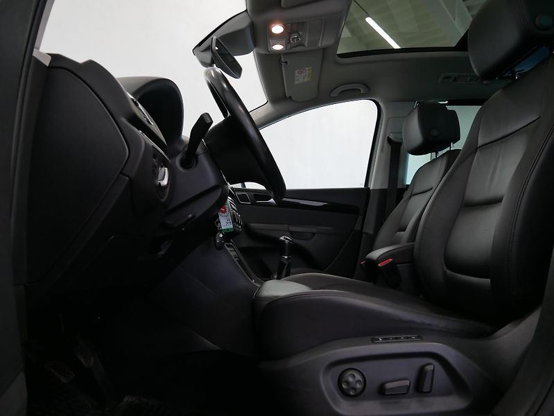 Volkswagen Sharan - fotka 13 z 24