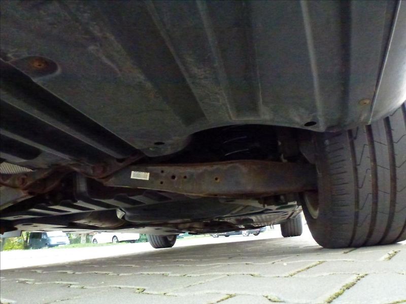 Volkswagen Passat 1,6 TDI Serviska, TOP STAV !!! - fotka 60 z 60