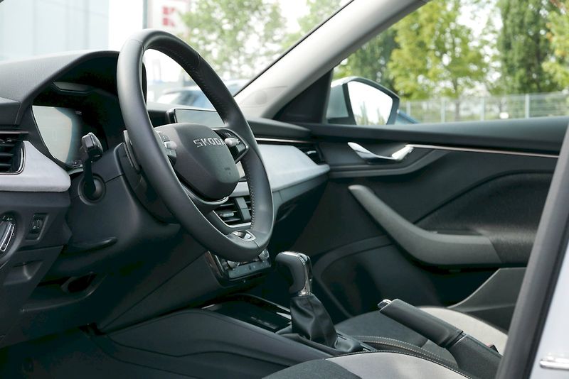 Škoda Kamiq (2025) 1.0 TSI 85 kW DSG 7° TOP Selec - fotka 15 z 27