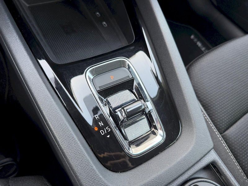 Škoda Octavia (2023) Combi 2.0 TDI 110kW DSG Tour - fotka 29 z 35