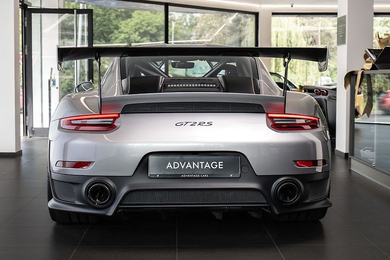 Porsche 911 (991.2) GT2 RS Weissach - fotka 3 z 15