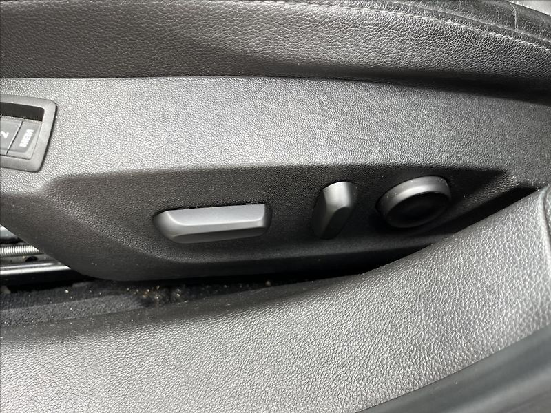 Opel Insignia 2,0 CDTi KLIMA SERVIS ROZVODY - fotka 31 z 44