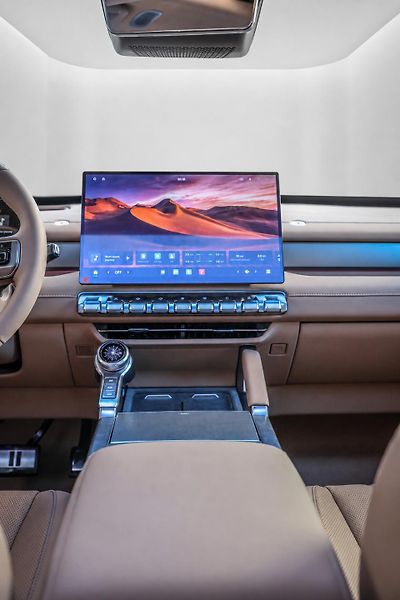 Dongfeng Ostatní (2026) M-HERO 817 II E1+a - fotka 15 z 36