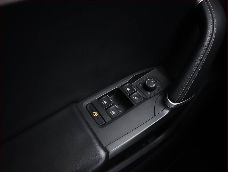 Seat Leon (2021) Xcellence 2.0 TDI, Automat - fotka 24 z 25