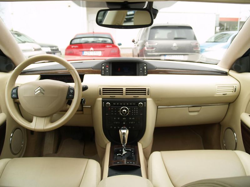 Citroën C6 (2008) Exclusive 3,0i - fotka 5 z 22