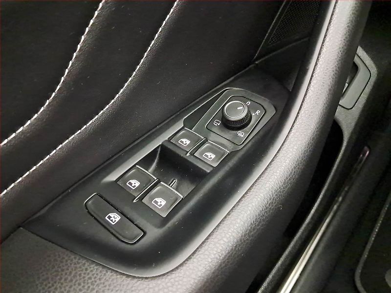 Volkswagen Arteon (2023) Elegance 2.0 TSI 4Motion - fotka 16 z 21