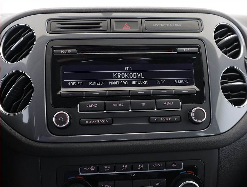 Volkswagen Tiguan (2012) 1.4 TSI, Serv.kniha - fotka 11 z 17