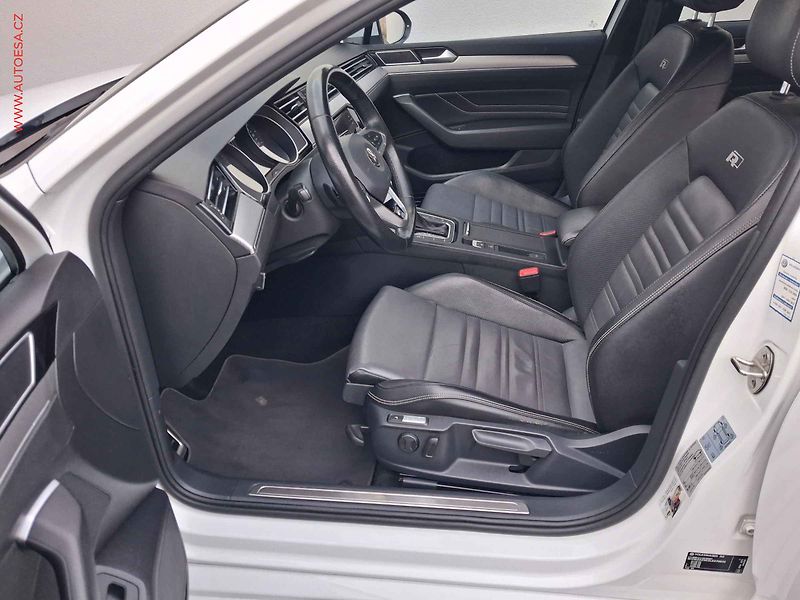 Volkswagen Passat (2020) 2.0TDi, ČR, DSG, LED, kamera - fotka 9 z 19