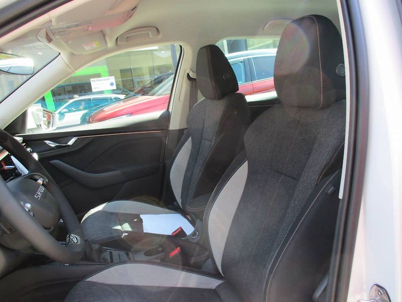 Škoda Kamiq Top Selection 1,0TSI 85kW DSG/ - fotka 13 z 15