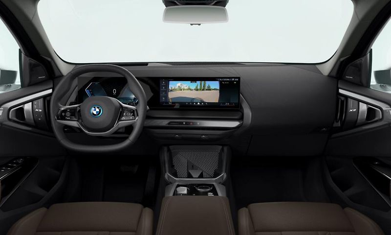 BMW X3 30e xDrive - fotka 3 z 4