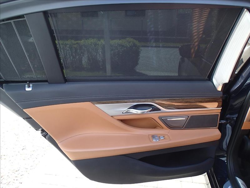 BMW Řada 7 3,0 740Ld ,XDRIVE - fotka 45 z 59