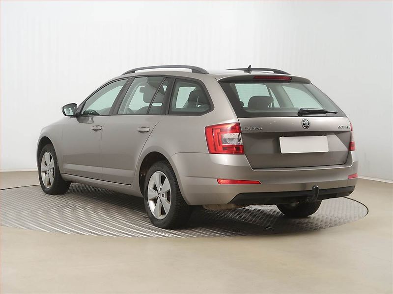 Škoda Octavia (2016) Style 2.0 TDI, 4X4, Navi - fotka 4 z 15