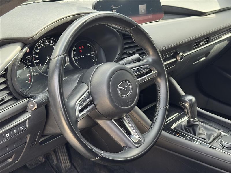 Mazda 3 2,0 Skyactiv-G Style AT - fotka 10 z 29