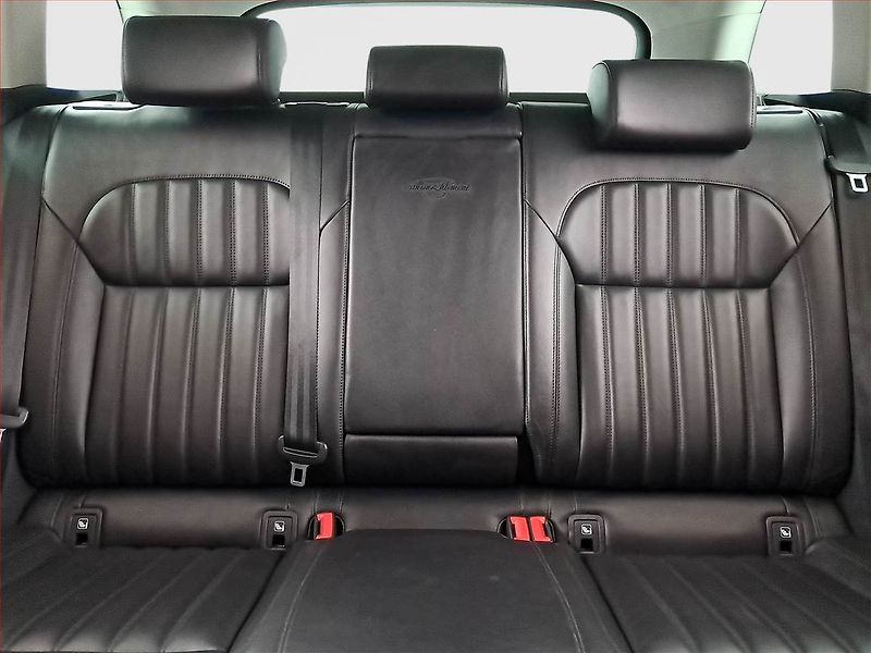 Škoda Superb (2017) Laurin&Klement 2.0 TDI, Kůže - fotka 10 z 19