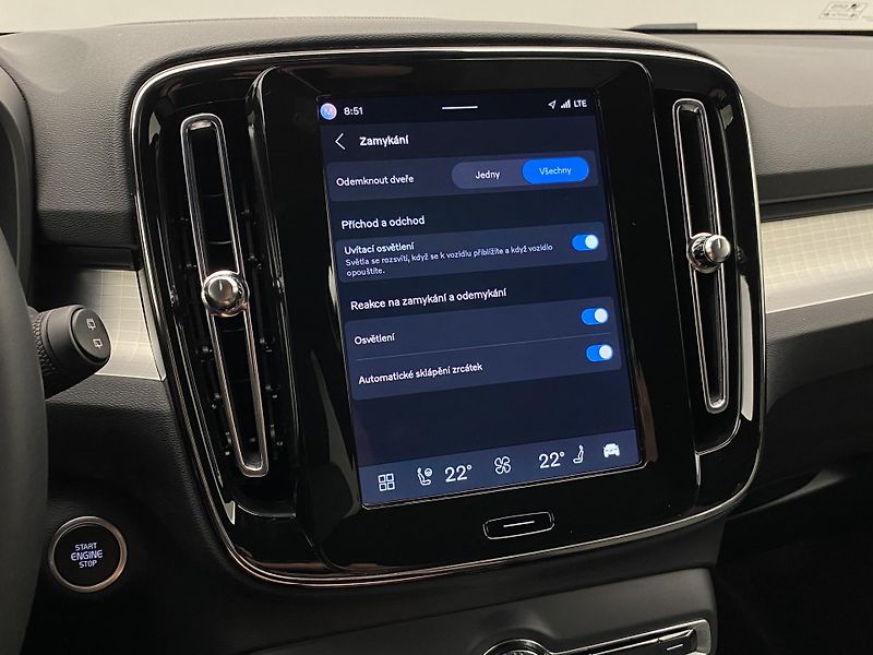 Volvo XC40 B4 DARK PLUS AUT  - fotka 50 z 56