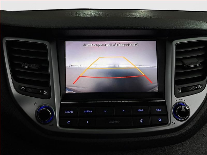 Hyundai Tucson (2016) 1.7 CRDi, Automat, Navi - fotka 19 z 20