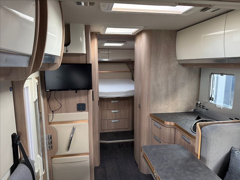 Laika Ecovip 2,3 MTJ 1maj,CZ,Top stav! - fotka 24 z 30