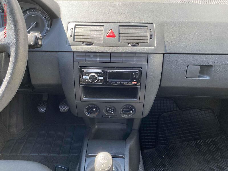 Škoda Fabia (2005) 1.2i, ČR, Ambiente - fotka 11 z 12