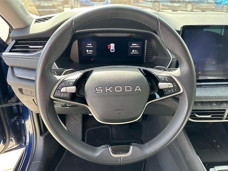 Škoda Octavia 2.0TDI 110 kW DSG EXCLUSIVE SE - fotka 14 z 30