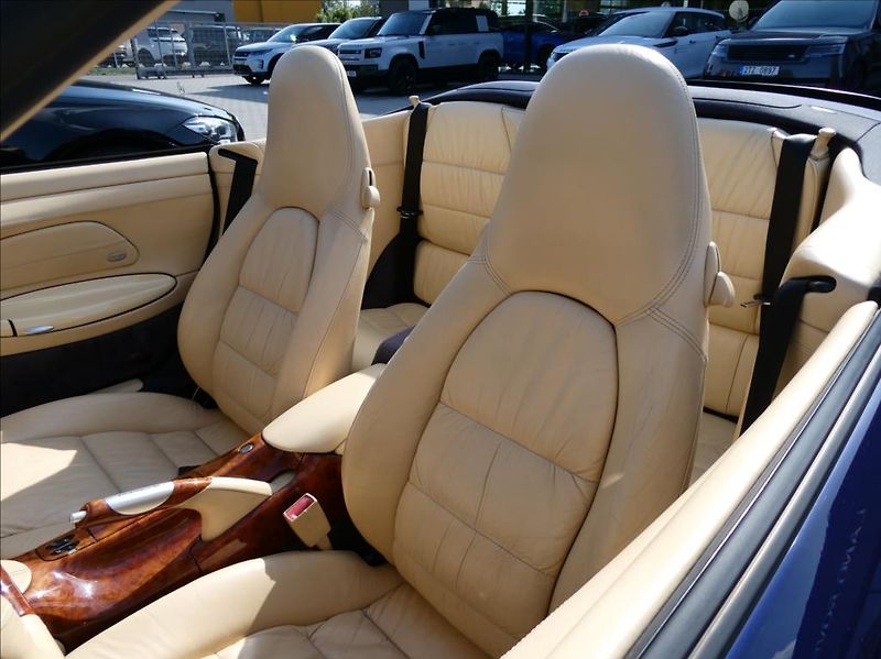 Porsche 911 3,6 Carrera 4 Cabrio,4x4,Autom - fotka 21 z 29