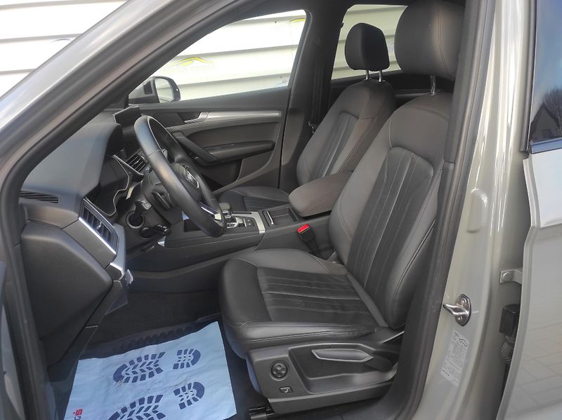 Audi Q5 2,0TFSi 195kW,Sportback, 4x4 - fotka 12 z 63