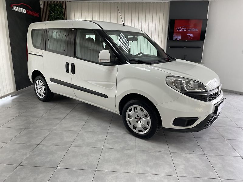 Fiat Dobló 1.6 MJT ČR AC DPH SERVISKA - fotka 2 z 21