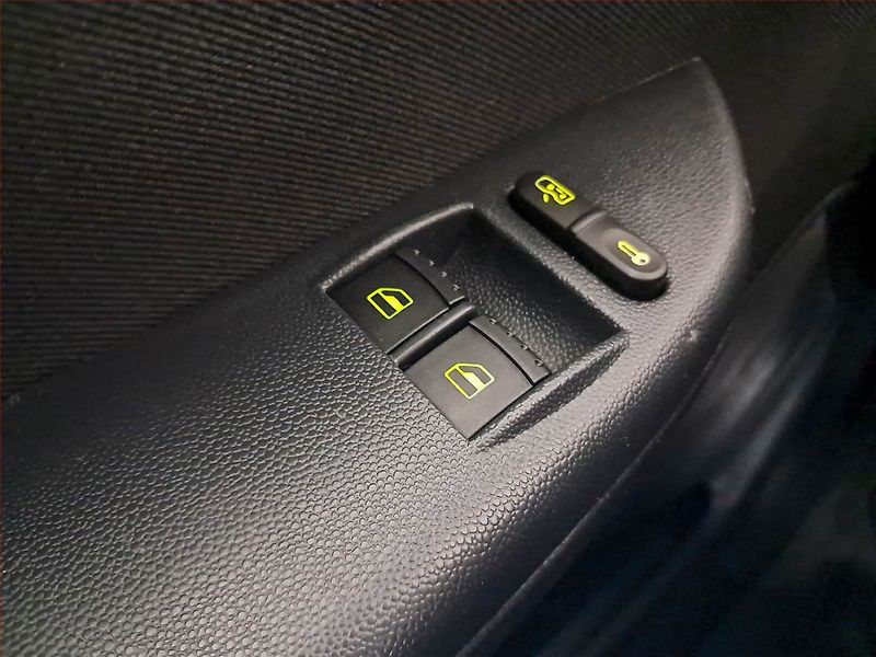 Škoda Fabia (2006) 1.2 12V, po STK, Tažné - fotka 16 z 17