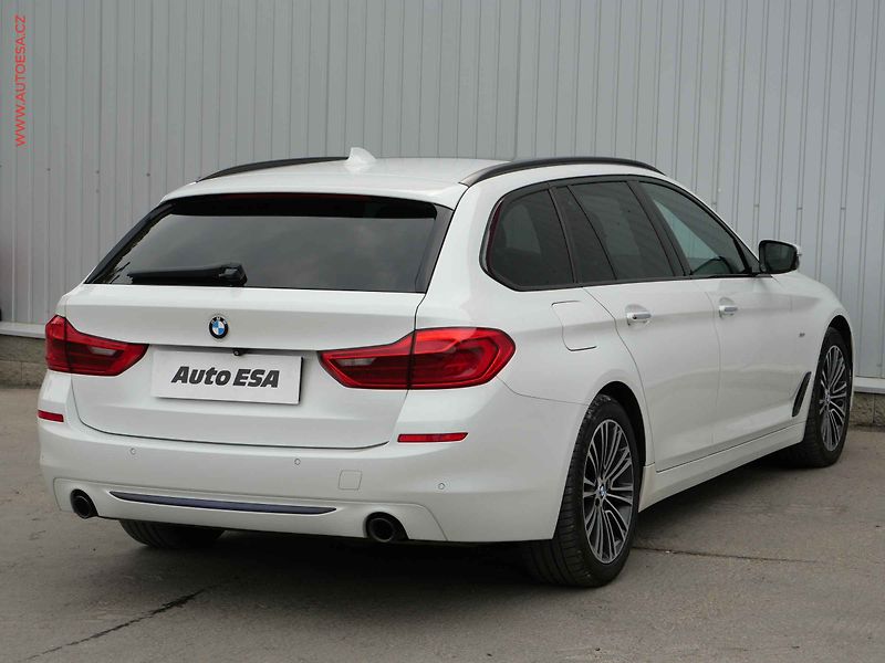 BMW Řada 5 (2017) 2.0 d xD, Sport Line, AT - fotka 4 z 23