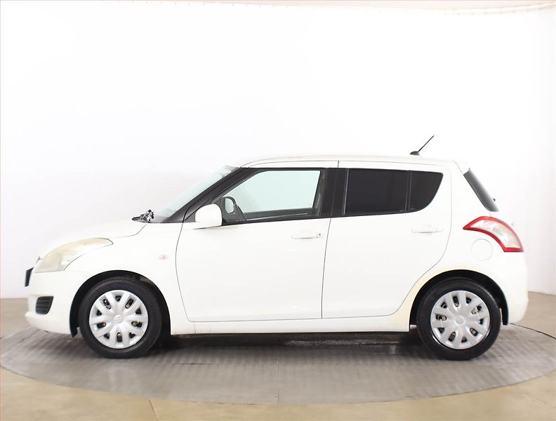 Suzuki Swift (2012) 1.2, Serv.kniha - fotka 3 z 14