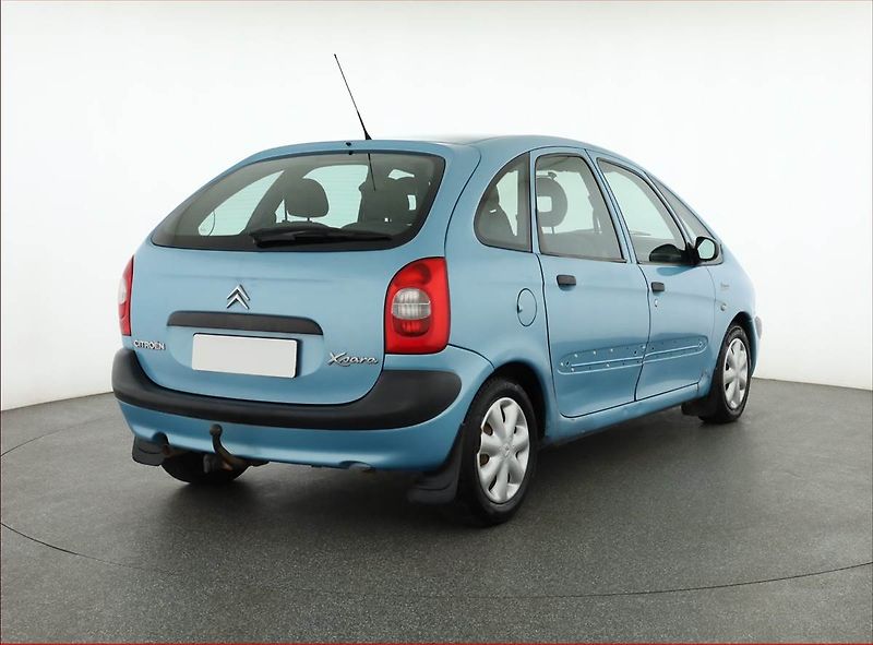 Citroën Xsara Picasso (2002) 1.6, Serv.kniha, Tažné, Klima - fotka 5 z 12