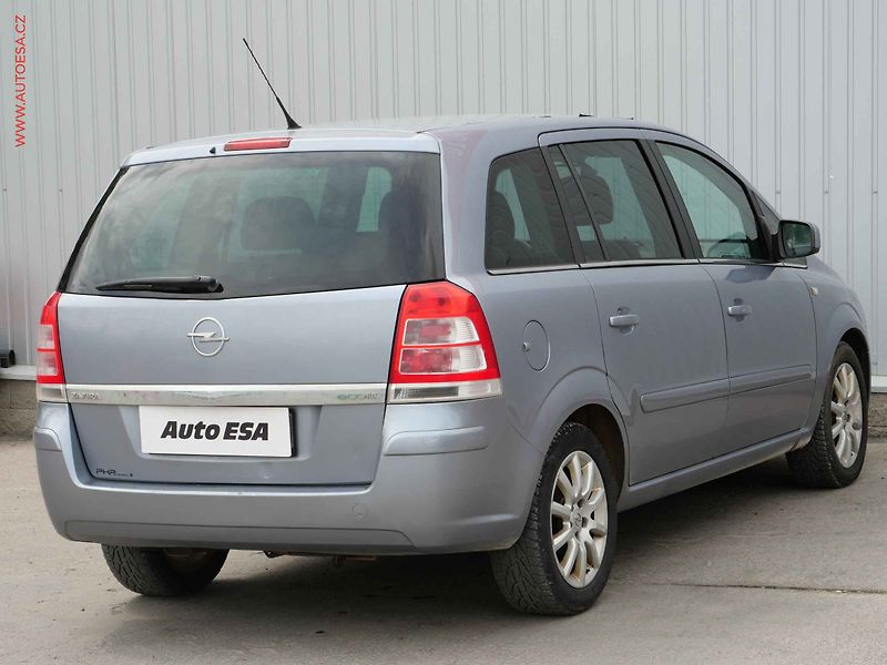 Opel Zafira (2012) 1.7 CDTi, ČR, AC, tempo - fotka 4 z 16