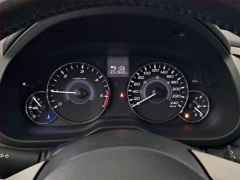 Subaru Outback (2012) 2.0 D, 4X4, Xenony, Tempomat - fotka 11 z 17