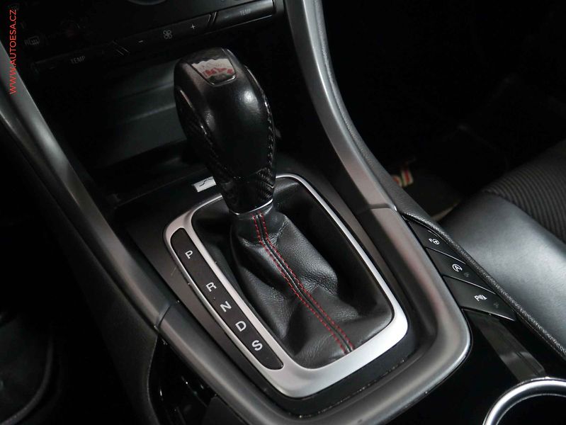 Ford Mondeo (2019) 2.0TDCi, AT, navi, LED - fotka 19 z 23