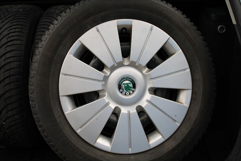 Škoda Fabia 1,2 HTP  NOVÉ V ČR,1.MAJITEL - fotka 19 z 20