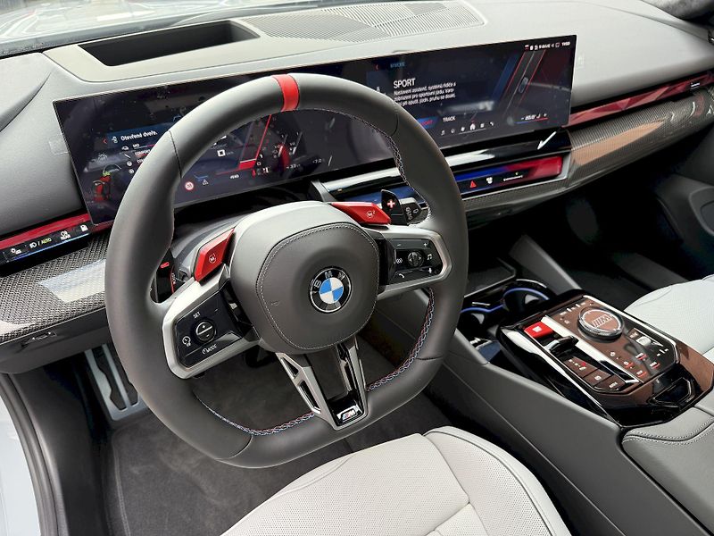 BMW M5 Touring Individual NEW Garance - fotka 39 z 55