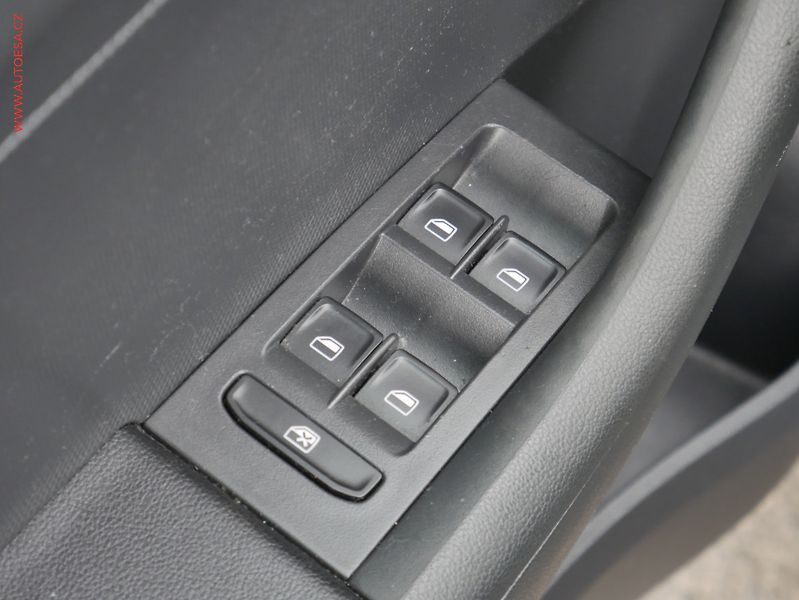 Škoda Rapid (2013) 1.6TDi, Ambition, STK4/28 - fotka 17 z 19
