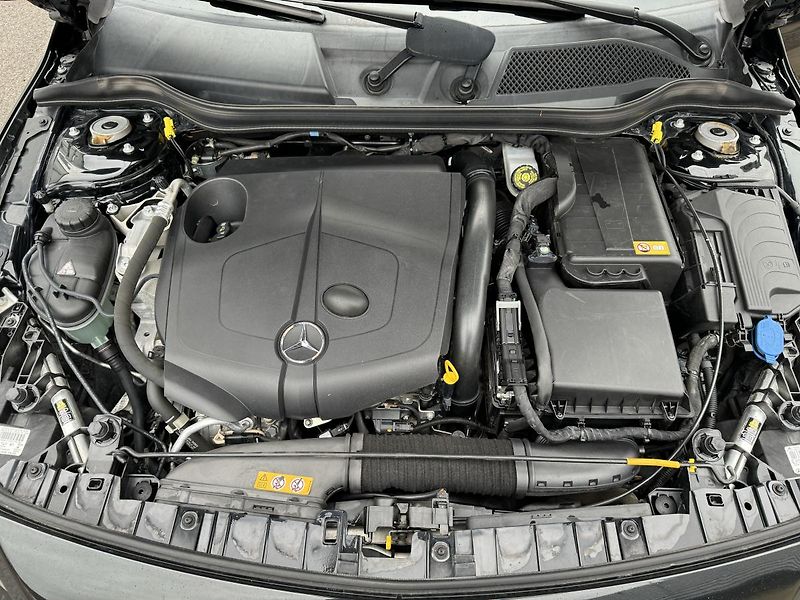 Mercedes-Benz GLA 220 CDI 4 MATIC 125 kW - fotka 17 z 17