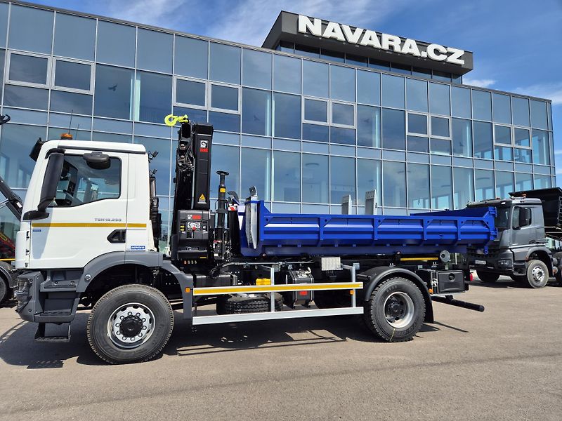 MAN TGM 18.290 4×4 RUKA A KONTEJNER  - fotka 2 z 20