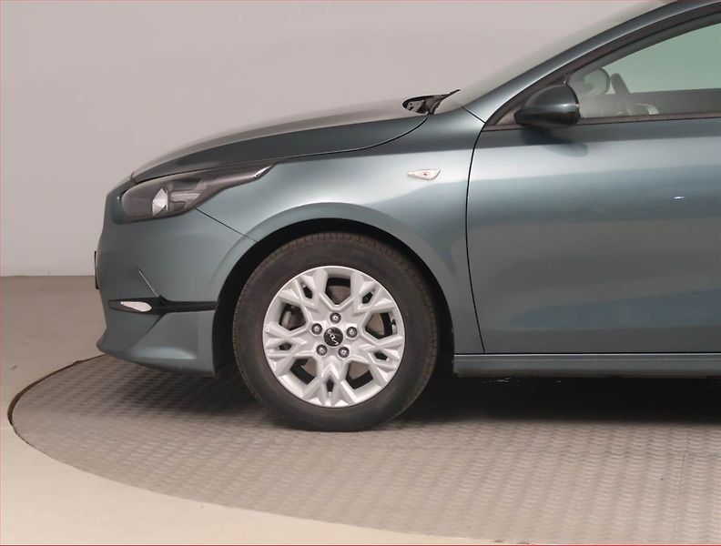 Kia Ceed (2023) Spin 1.0 T-GDI, SPIN, DPH - fotka 14 z 19