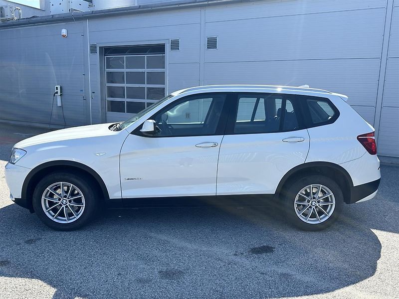 BMW X3 xDrive20d - fotka 3 z 8