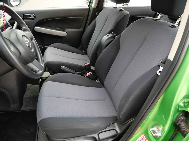 Mazda 2 (2008) 1.3 i, ČR - fotka 9 z 13